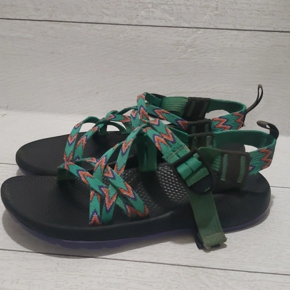 Chaco 4 green and orange straps youth sandals